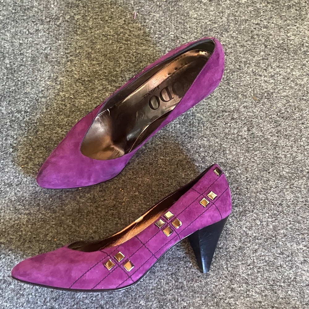 Vintage 80s RODO Purple Suede Pointed Toe Studded Heels